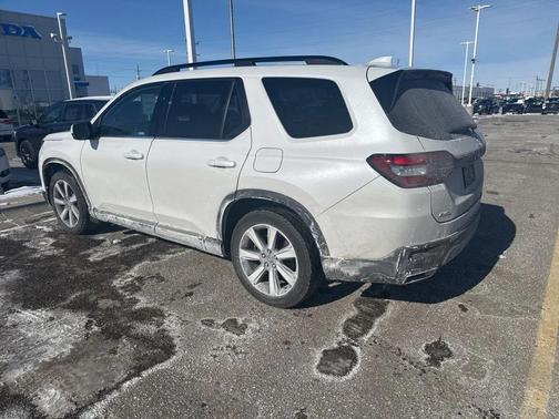 2023 Honda Pilot AWD Elite