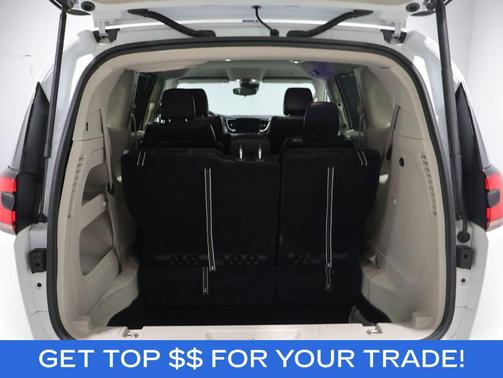 Bright White Clearcoat 2023 Chrysler Pacifica Touring L