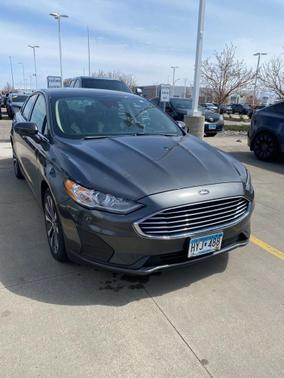MAGNETIC METALLIC 2019 Ford Fusion SE