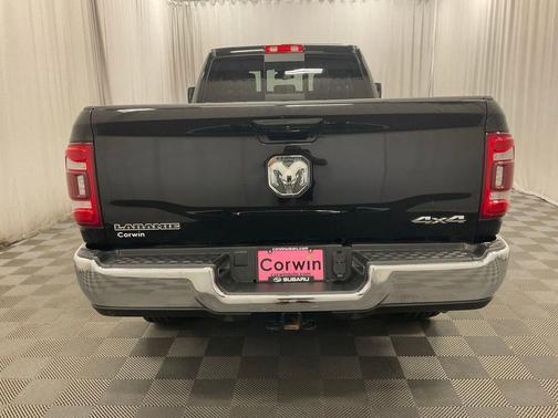 2024 RAM 3500 Laramie Crew Cab 4x4 8' Box