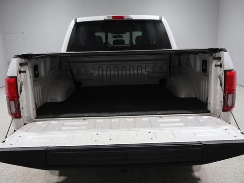 WHITE PLATINUM METALLIC TC 2018 Ford F-150 Lariat