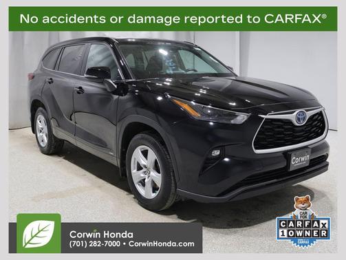 Midnight Black Metallic 2023 Toyota Highlander Hybrid LE