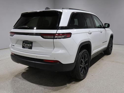 2024 Jeep Grand Cherokee Altitude