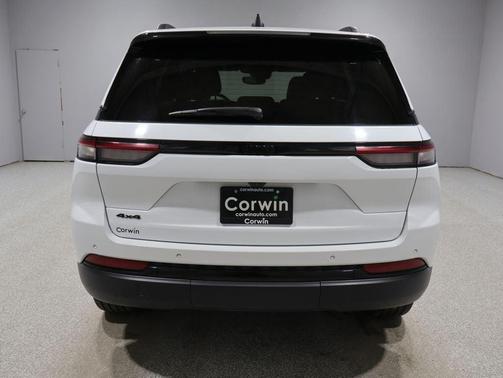 2024 Jeep Grand Cherokee Altitude