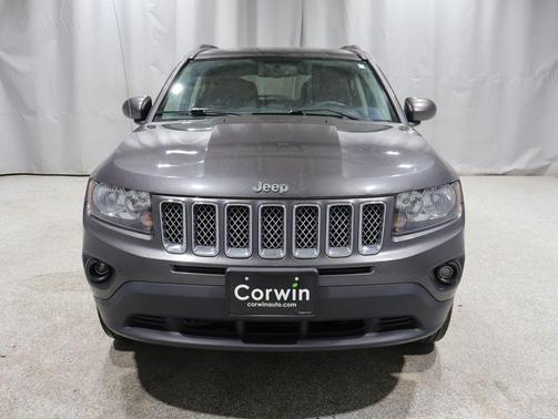 Granite Crystal Metallic Clearcoat 2016 Jeep Compass Latitude
