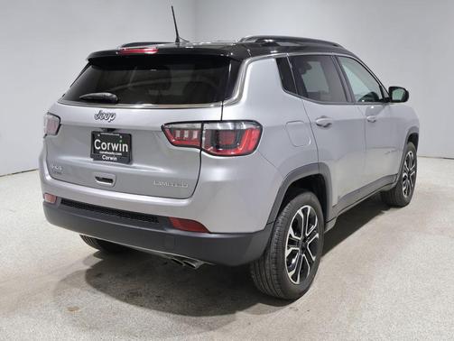 Billet Silver Metallic Clearcoat 2022 Jeep Compass Limited