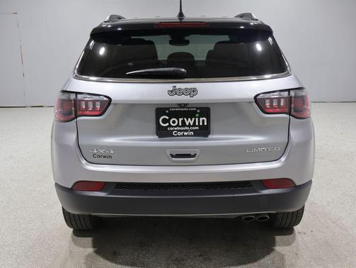 Billet Silver Metallic Clearcoat 2022 Jeep Compass Limited