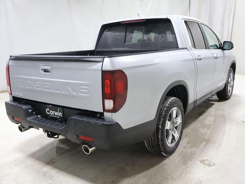 Solar Silver 2026 Honda Ridgeline RTL