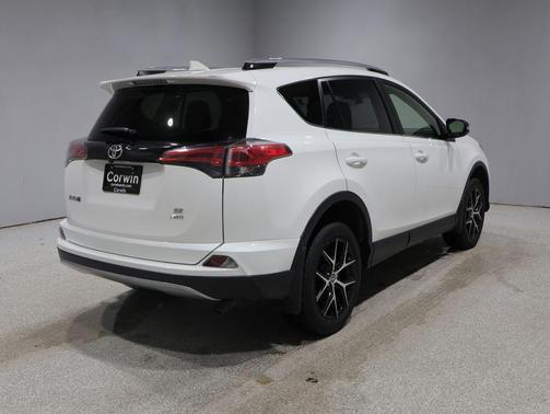 2018 Toyota RAV4 SE