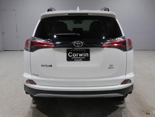 2018 Toyota RAV4 SE