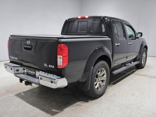 Super Black 2014 Nissan Frontier SL