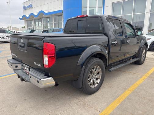 Super Black 2014 Nissan Frontier SL
