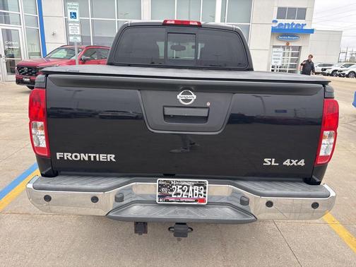 Super Black 2014 Nissan Frontier SL