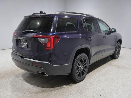 Midnight Blue Metallic 2022 GMC Acadia AWD SLE