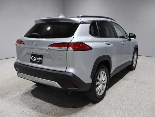 2022 Toyota Corolla Cross LE