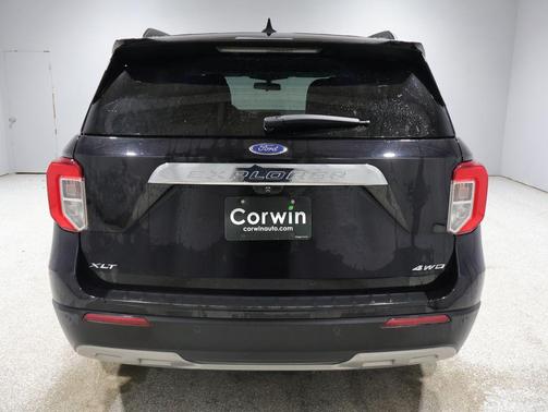 Agate Black 2021 Ford Explorer XLT