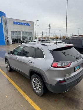 2019 Jeep Cherokee Latitude Plus