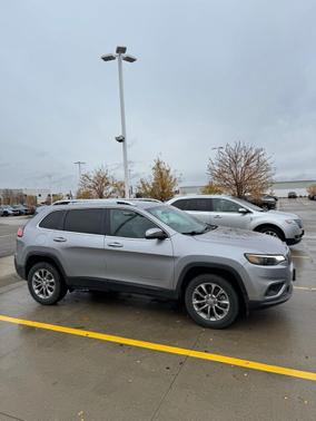 2019 Jeep Cherokee Latitude Plus