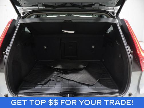 Gray 2024 Volvo XC40 B5 Plus Dark Theme