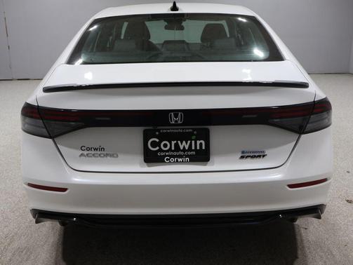 Platinum White Pearl 2025 Honda Accord Hybrid Sport-L