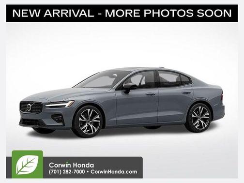 Thunder Grey Metallic 2024 Volvo S60 B5 Plus Dark Theme
