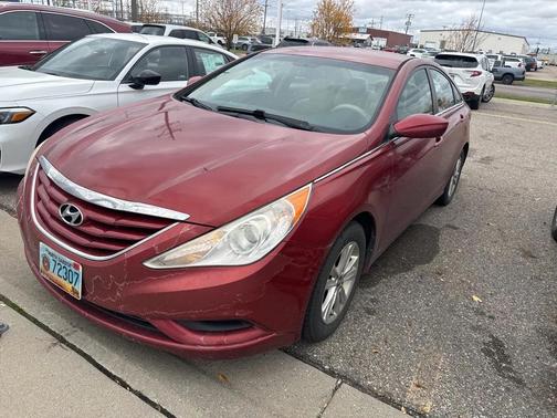 2013 Hyundai SONATA GLS