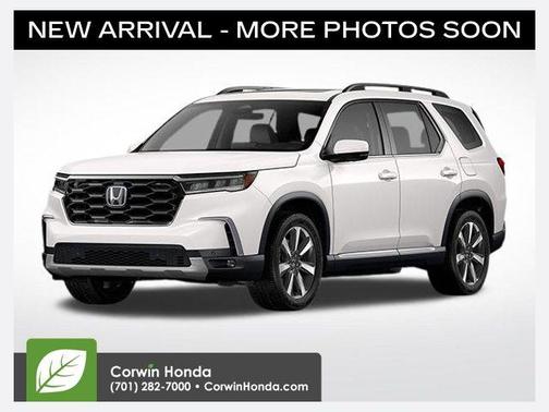 Platinum White Pearl 2024 Honda Pilot Touring 8-Passenger