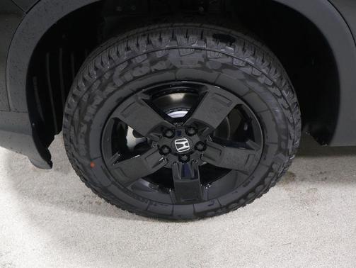 Nh-731p Crystal Bl 2026 Honda Ridgeline Black