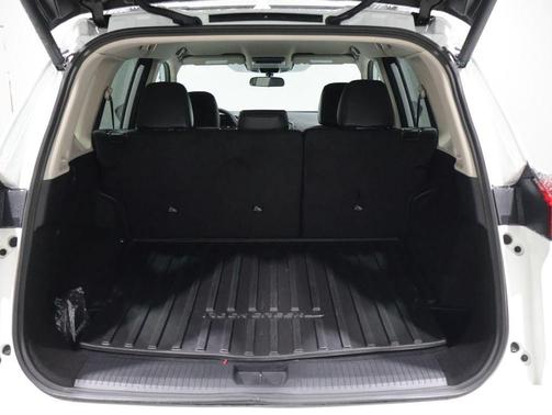 Everest White Pearl 2025 Nissan Rogue Rock Creek