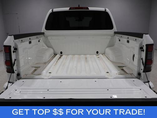 Glacier White 2024 Nissan Frontier SV