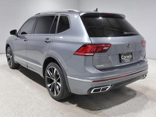 Platinum Gray 2024 Volkswagen Tiguan 2.0T SEL R-Line 4MOTION
