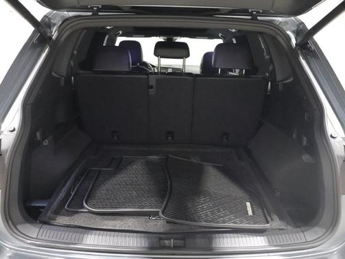 Platinum Gray 2024 Volkswagen Tiguan 2.0T SEL R-Line 4MOTION