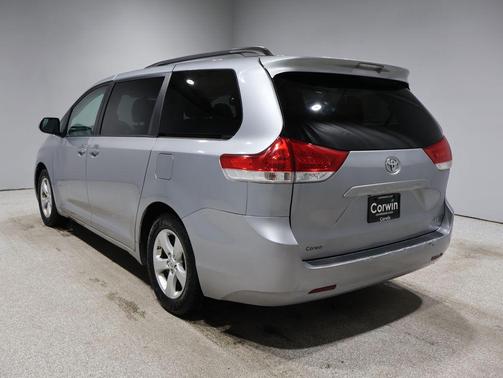 2013 Toyota Sienna LE