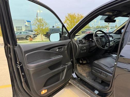 2023 Honda Ridgeline Black