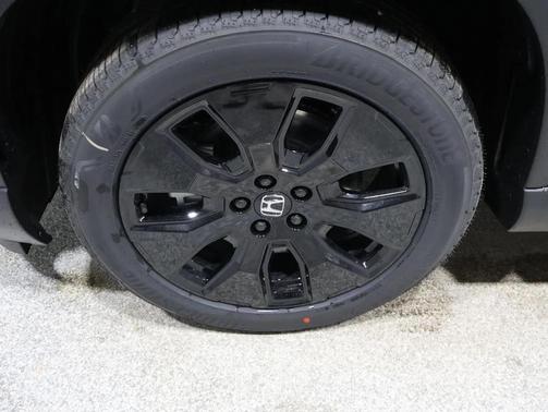 Sonic Gray Pearl 2026 Honda Pilot Black Edition