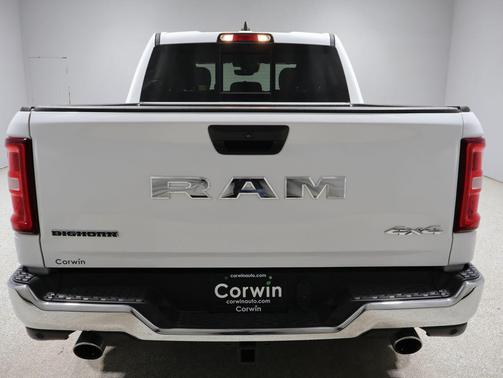 Bright White Clearcoat 2025 RAM 1500 Big Horn/Lone Star