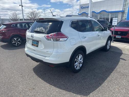2016 Nissan Rogue SV