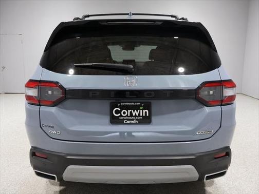 2024 Honda Pilot Touring 8-Passenger