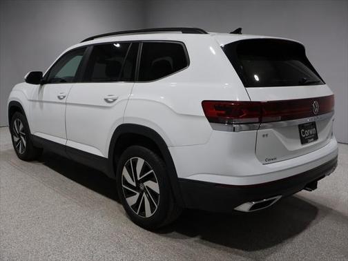 2024 Volkswagen Atlas 2.0T SE w/Technology 4MOTION