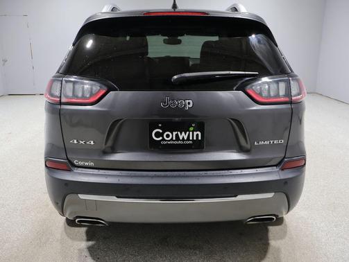 Granite Crystal Metallic Clearcoat 2019 Jeep Cherokee Limited
