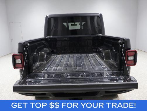 Black Clearcoat 2022 Jeep Gladiator Sport S