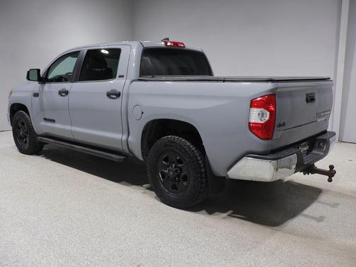 Cement 2020 Toyota Tundra SR5