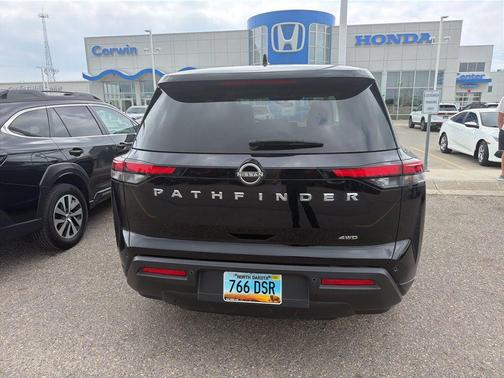 Super Black 2022 Nissan Pathfinder S 4WD