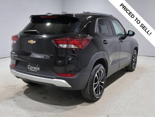 Mosaic Black Metallic 2025 Chevrolet Trailblazer LT