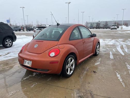2010 Volkswagen New Beetle 2.5L