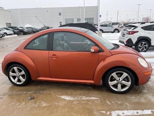 2010 Volkswagen New Beetle 2.5L