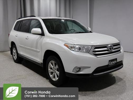 2013 Toyota Highlander SE