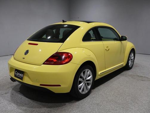 2014 Volkswagen Beetle DSG 2.0L TDI w/Sun/Sound/Nav