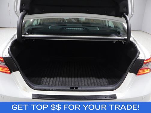 Wind Chill Pearl 2024 Toyota Camry XSE