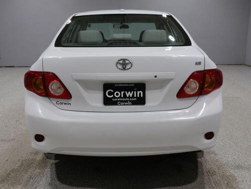 Super White 2009 Toyota Corolla LE